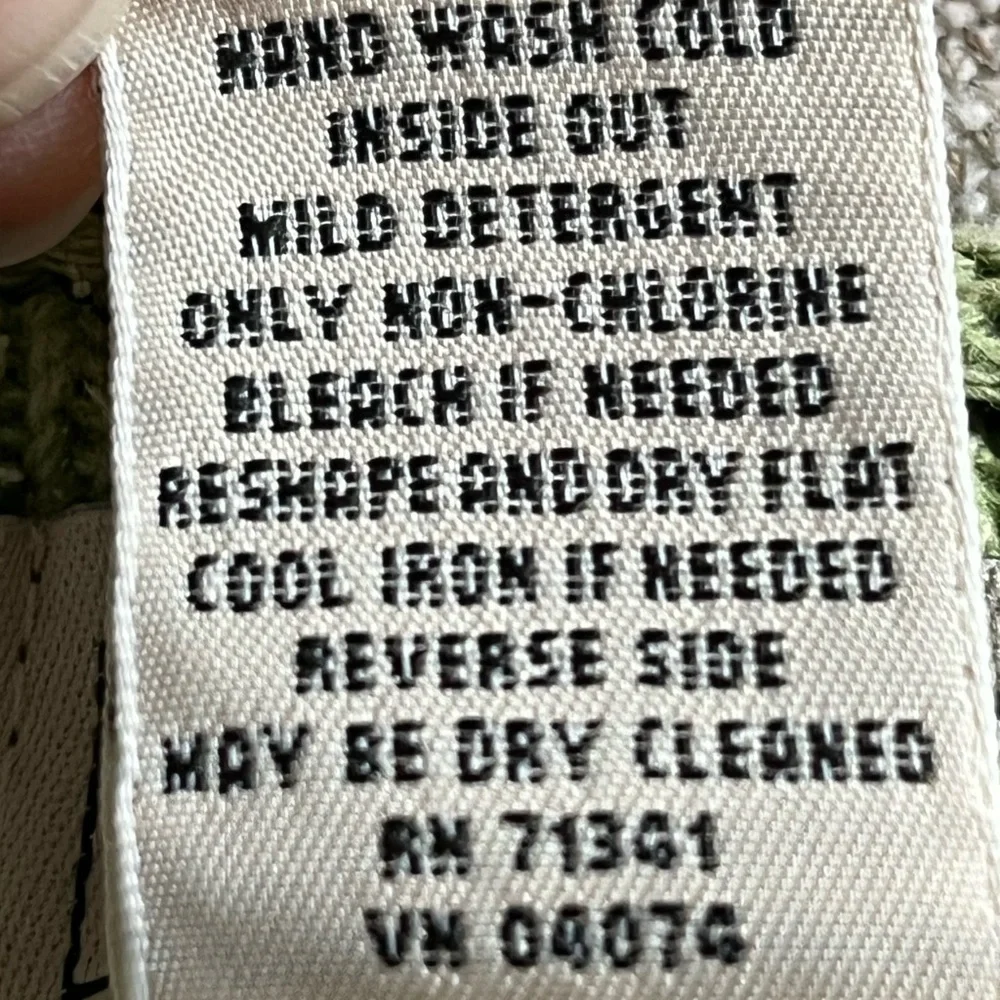 L.L. Bean Green Silk Blend Cardigan Sweater. Women's Size: L. - Picture 7 of 7